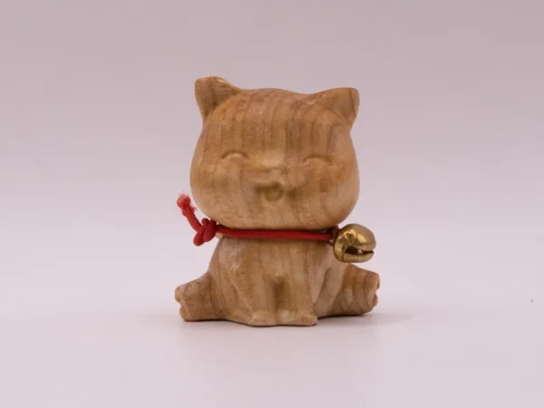 Adorable Chat en Bois avec Clochette - Décoration Rustique Charmante