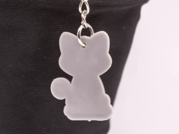 Adorable Porte-clés Chat Noir en Plastique - Accessoire Minou
