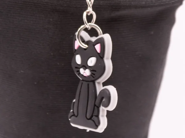 Adorable Porte-clés Chat Noir en Plastique - Accessoire Minou