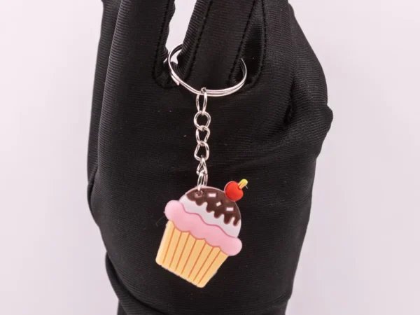 Adorable Porte-clés Cupcake Rose en Plastique - Gourmandise Miniature