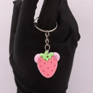 Adorable Porte-clés Fraise Rose et Vert en Plastique - Accessoire Fruité