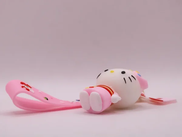 Adorable porte-clés Hello Kitty en kimono rose - Accessoire kawaii