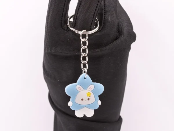 Adorable Porte-clés Lapin Bleu et Blanc en Costume - Accessoire Kawaii