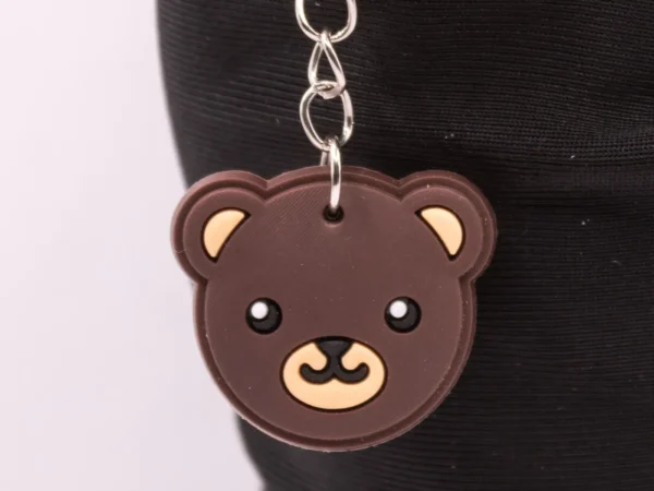Adorable Porte-clés Ourson Marron en Plastique - Accessoire Craquant