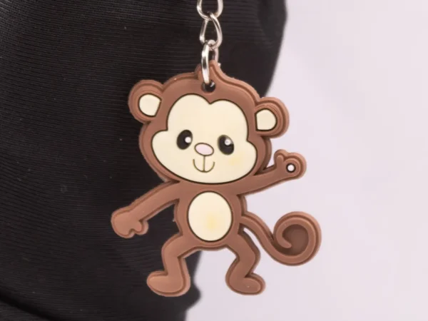 Adorable Porte-clés Singe Marron et Beige en Plastique