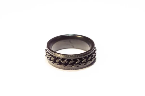 Bague Anti-Stress Tournante Noire en Acier Inoxydable - Design Élégant et Discret