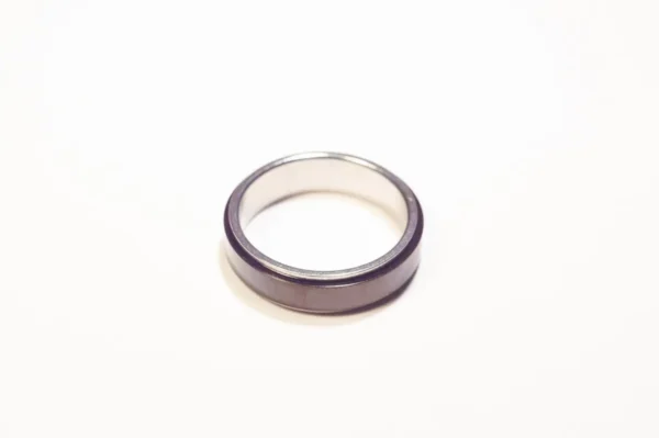 Bague Anti-Stress Tournante Noire en Acier Inoxydable - Design Minimaliste et Élégant