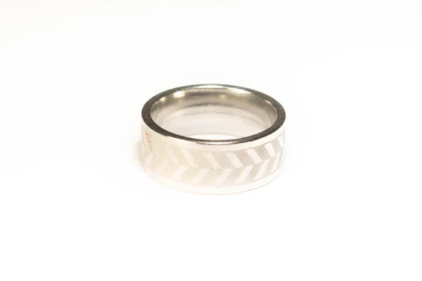 Bague argentée fine en acier inoxydable - Diamètre 1,4 cm - Style minimaliste