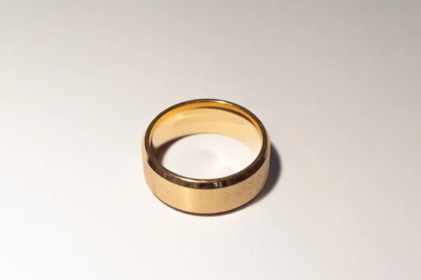 Bague Dorée en Acier Inoxydable - Élégante et Minimaliste