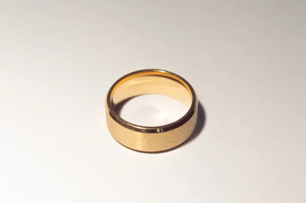 Bague Dorée en Acier Inoxydable - Élégante et Minimaliste