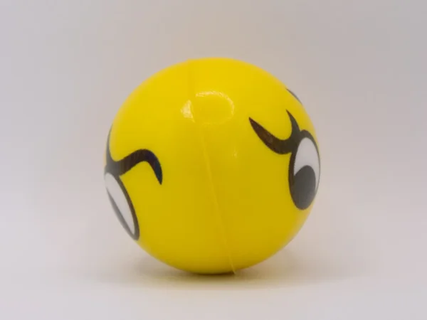 Balle Anti-stress Emoji Jaune Souriante 5cm - Défouloir Amusant et Relaxant en Mousse