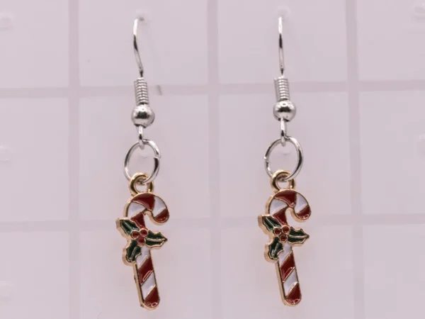 Boucles d'oreilles festives en forme de sucre d'orge de Noël