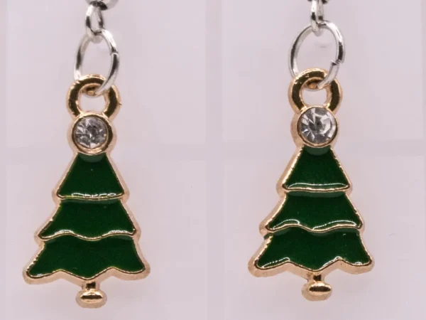 Boucles d'oreilles sapin de Noël en métal doré et strass vert