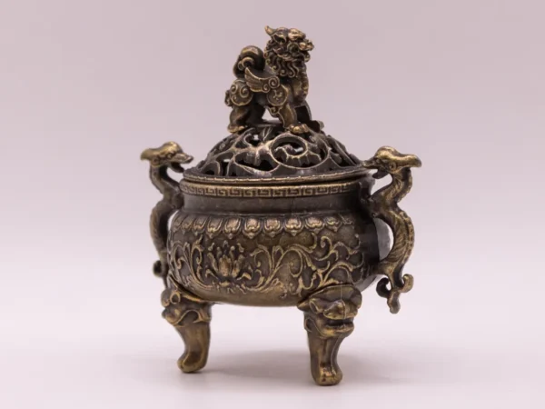 Chaudron en Laiton Décor Dragon Asiatique - Pièce Unique Dorée