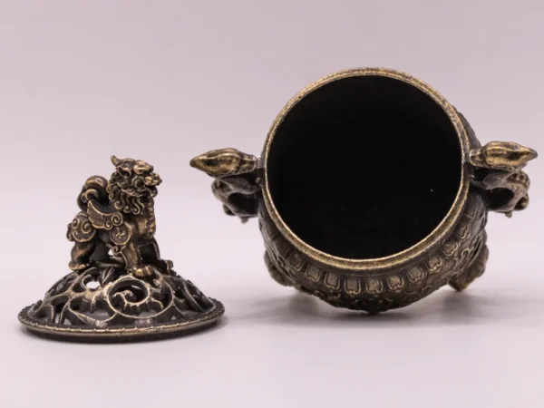 Chaudron en Laiton Décor Dragon Asiatique - Pièce Unique Dorée