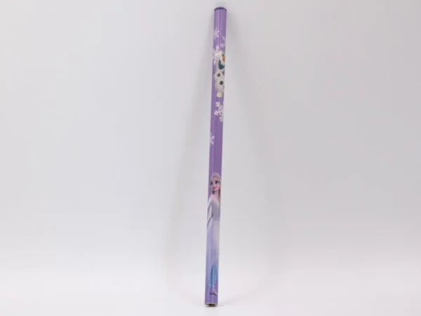 Crayon Reine des Neiges en bois, idéal pour l'école et les dessins féériques.