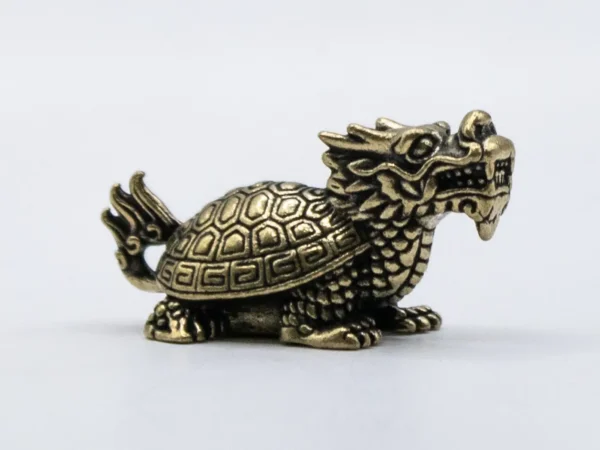 Figurine Dragon Doré en Laiton - Décoration Mythique et Scintillante
