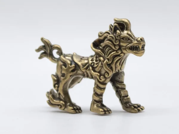 Figurine Dragon Doré en Laiton - Objet Décoratif Mythique et Élégant