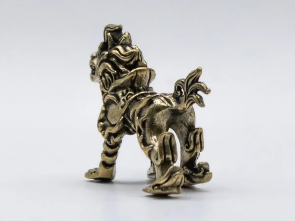 Figurine Dragon Doré en Laiton - Objet Décoratif Mythique et Élégant