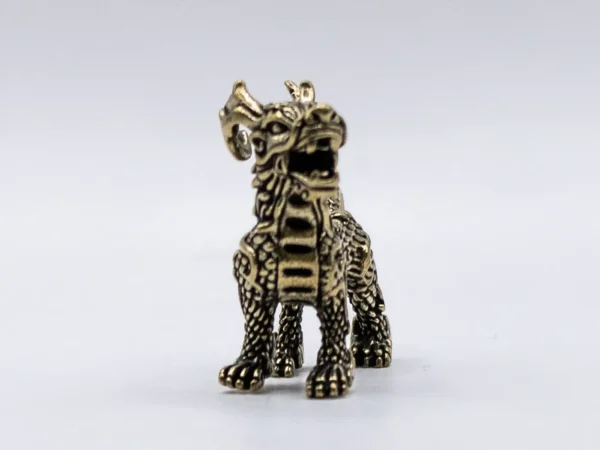 Figurine Dragon Doré en Laiton - Pièce de Collection Unique et Mystique
