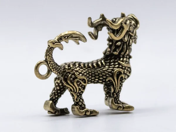 Figurine Dragon Doré en Laiton - Pièce de Collection Unique et Mystique