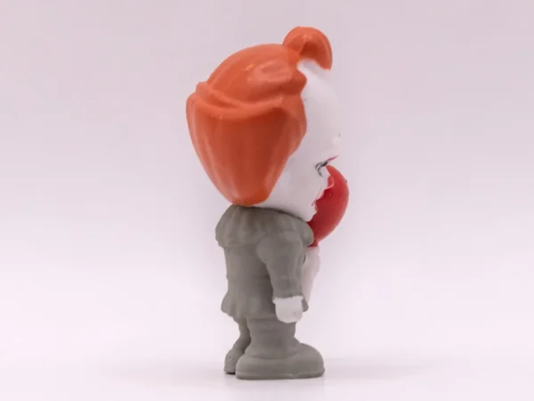 Figurine Horreur Pennywise avec Ballon - Ça - Blanche en Plastique
