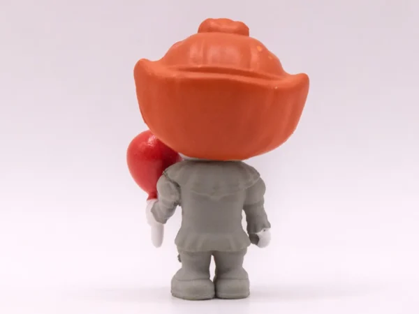 Figurine Horreur Pennywise avec Ballon - Ça - Blanche en Plastique