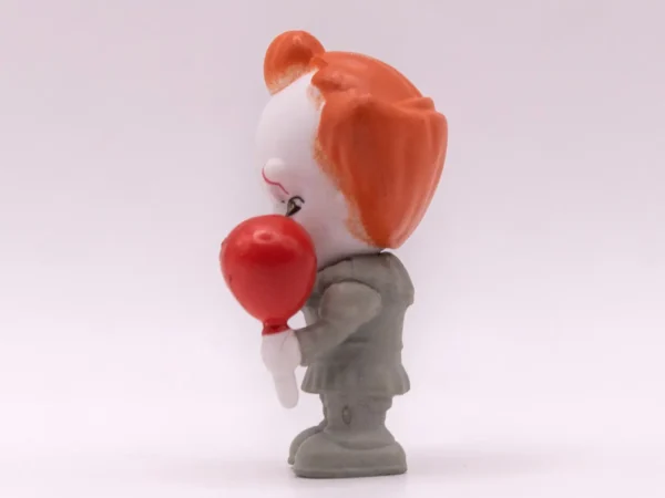 Figurine Horreur Pennywise avec Ballon - Ça - Blanche en Plastique