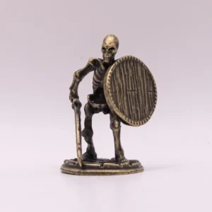 Guerrier Squelette en Laiton - Figurine Décorative Dorée avec Épée et Bouclier