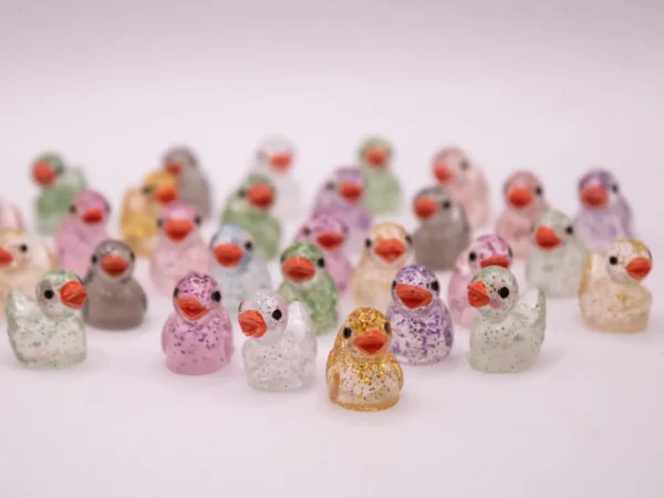 Lot de 5 Petits Canards Miniatures Multicolores en Plastique