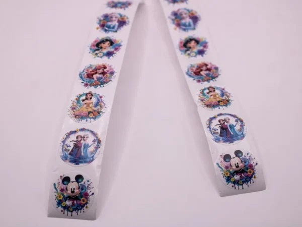 Lot de 8 Autocollants Disney Multicolores - Diamètre 2,5cm - Idéal pour les Fans