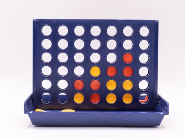 Mini Jeu Puissance 4 de Voyage, un Classique pour les Enfants
