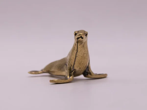 Otarie en Laiton Doré : une figurine marine décorative et charmante
