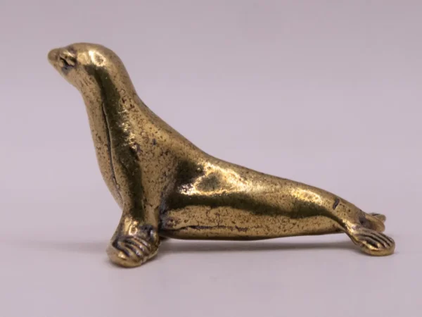 Otarie en Laiton Doré : une figurine marine décorative et charmante