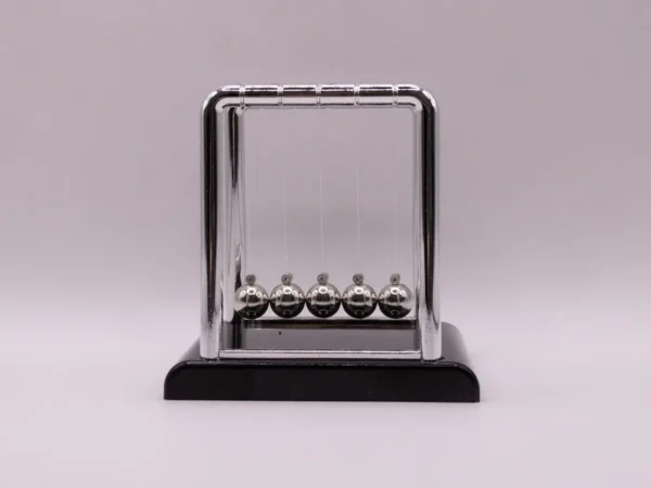 Pendule de Newton à Billes Objet de Décoration pour le Bureau