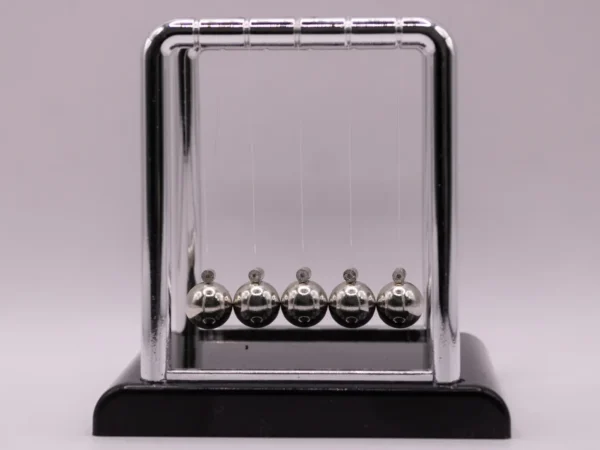 Pendule de Newton à Billes Objet de Décoration pour le Bureau