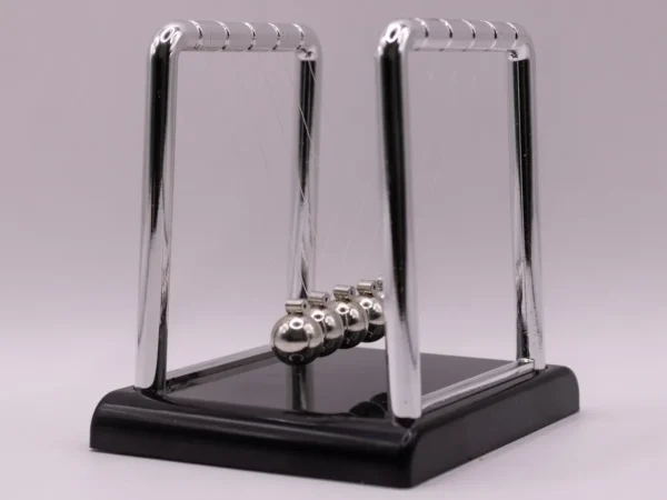 Pendule de Newton à Billes Objet de Décoration pour le Bureau