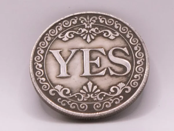 Pièce YES NO porte-bonheur en fer argenté - Diamètre 3,8cm - Accessoire original