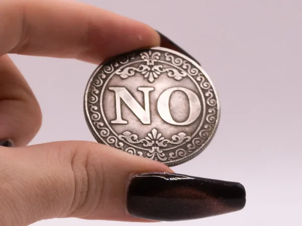 Pièce YES NO porte-bonheur en fer argenté - Diamètre 3,8cm - Accessoire original