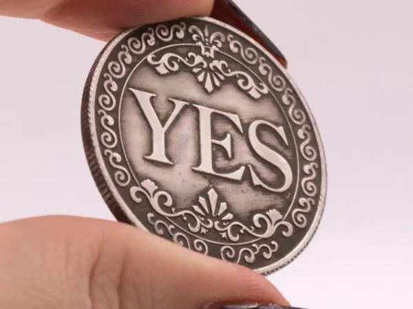 Pièce YES NO porte-bonheur en fer argenté - Diamètre 3,8cm - Accessoire original