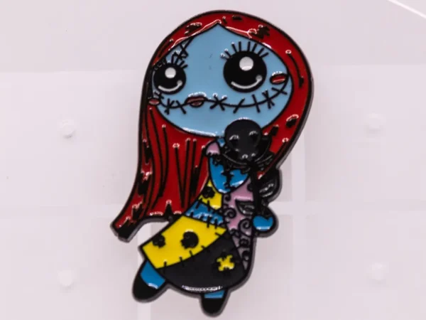 Pin's Émaillé Sally du film L'Étrange Noël de Monsieur Jack