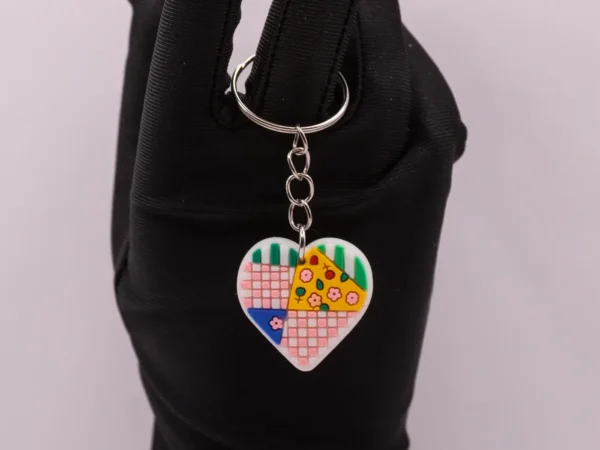 Porte-clés Cœur Multicolore à Motifs Floraux et Géométriques