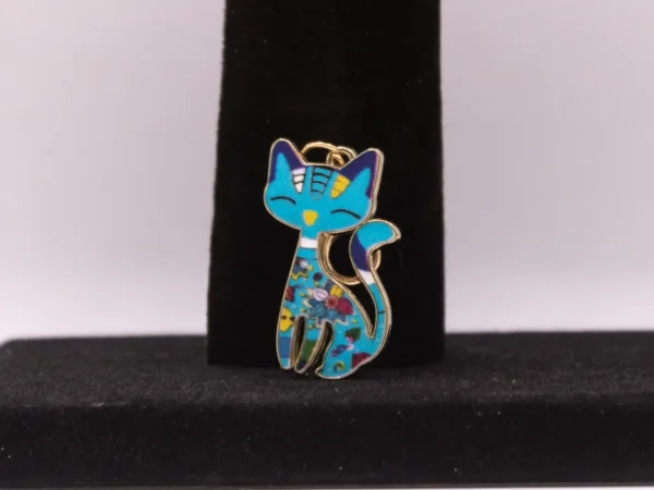 Porte-clés Chat Bleu à Motifs Floraux - Accessoire Sac ou Clés