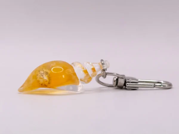 Porte-clés Coquillage Nacré en Acrylique et Anneau en Fer