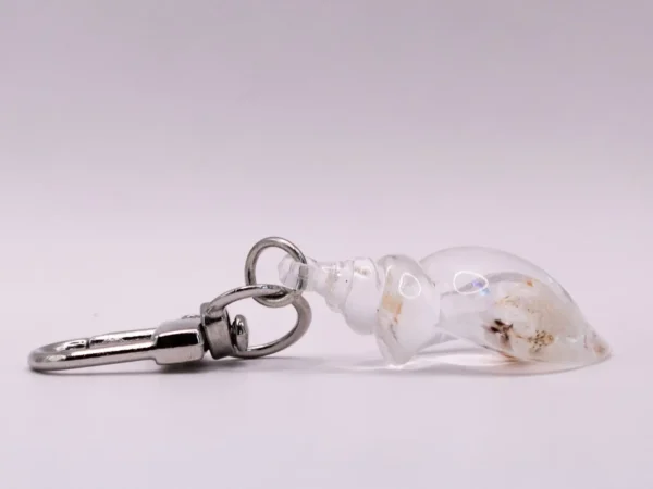 Porte-clés Coquillage Nacré et Doré - Accessoire Été Chic et Tendance