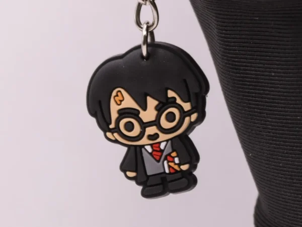 Porte-clés Harry Potter en plastique blanc - Accessoire magique pour fans
