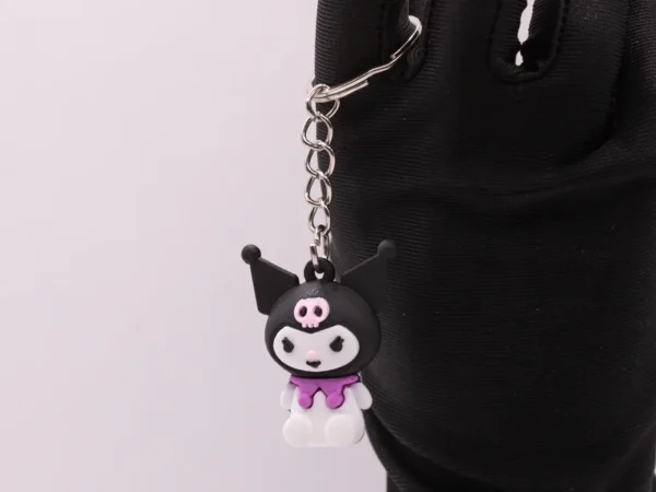 Porte-clés Kuromi Noir et Violet - Accessoire Hello Kitty en Plastique