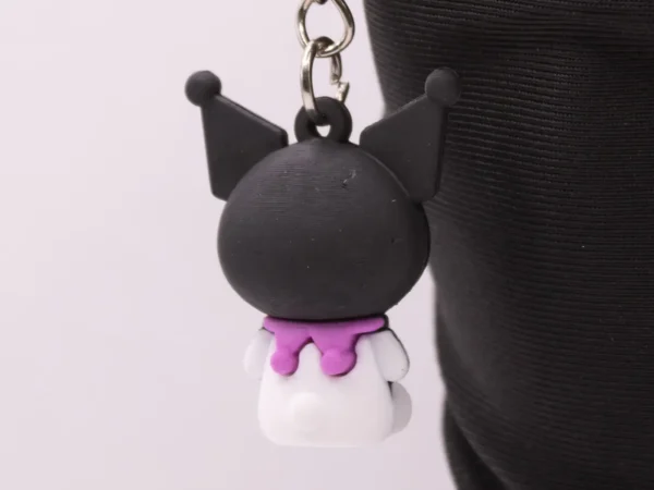 Porte-clés Kuromi Noir et Violet - Accessoire Hello Kitty en Plastique
