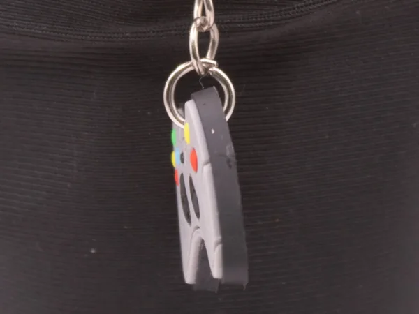 Porte-clés Manette Rétro Gaming - Accessoire Multicolore