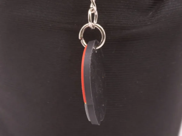 Porte-clés Play Multicolores : Un Accessoire Ludique et Coloré en Plastique